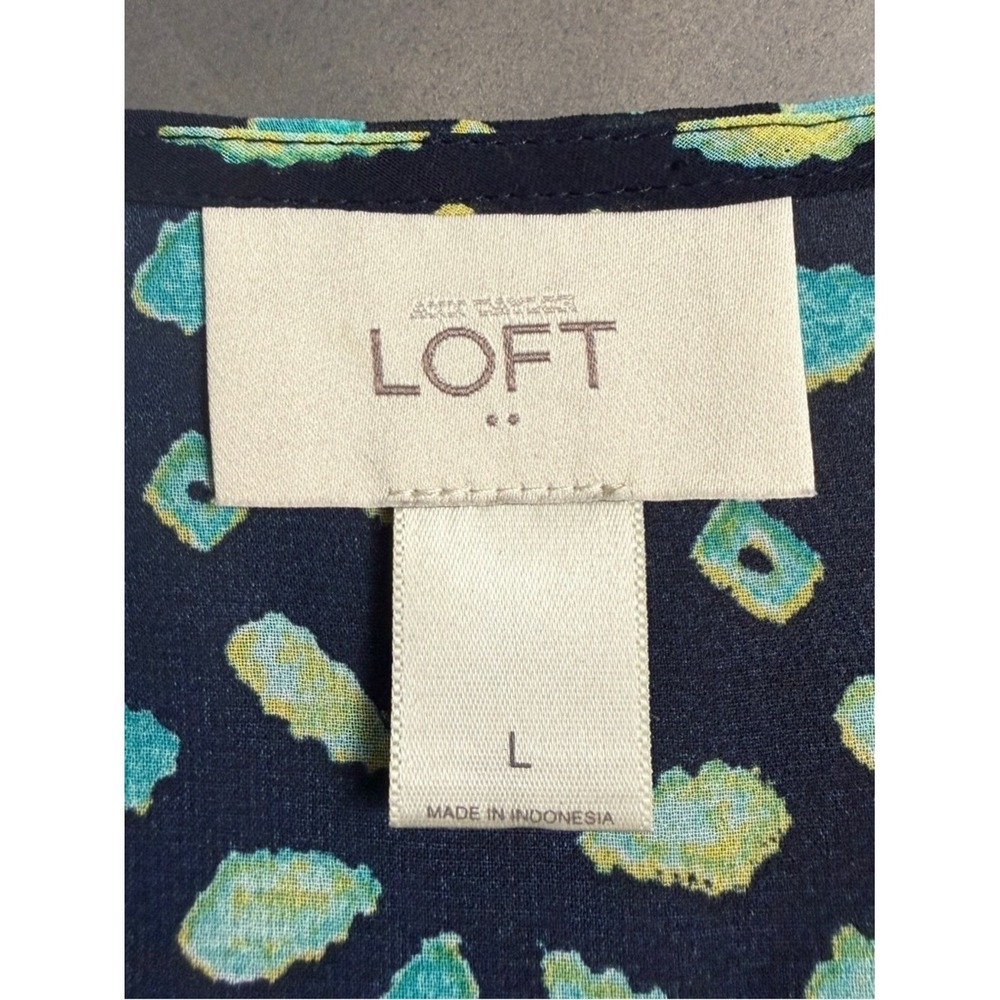 LOFT Navy Floral Sleeveless Blouse Navy Teal Top - Picture 3 of 6